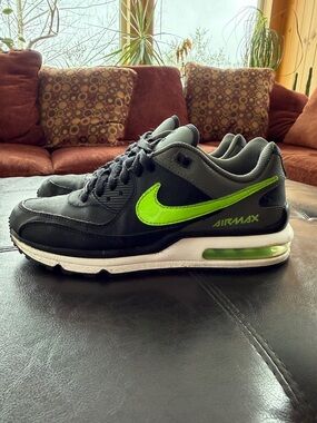Nike Black and Neon Green Air Max Low-Top Sneakers